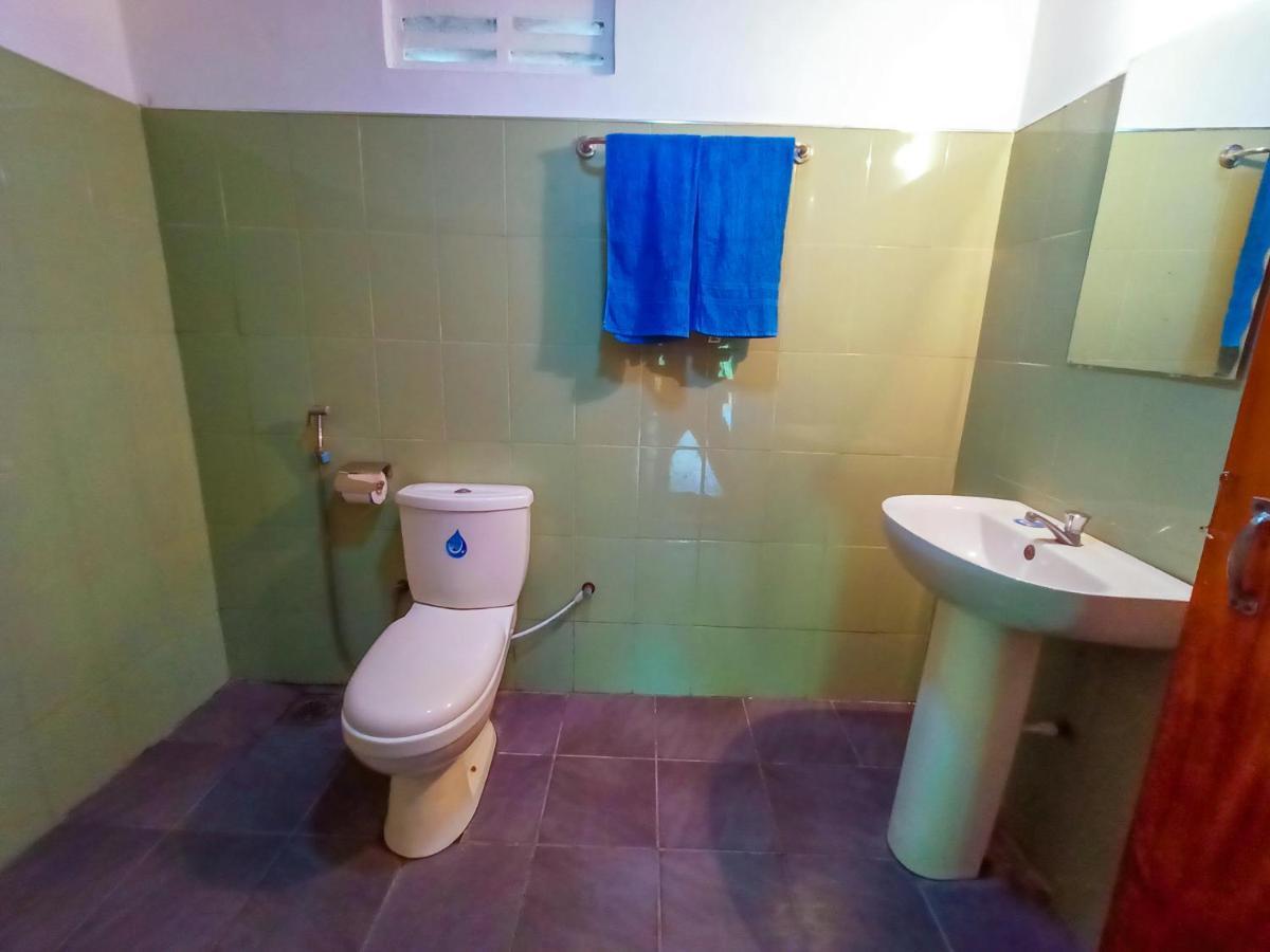 Sun Flower Homestay Сигирия Экстерьер фото